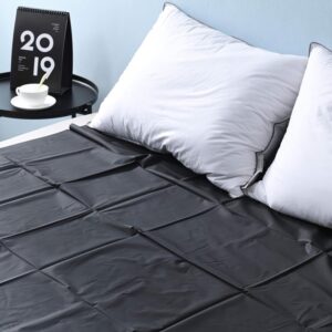 Lençol Impermeável em PVC Maleável na cor Preta - 130x210cm DE COMPRIMENTO
